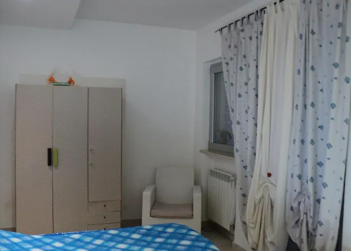 Oda ve Kahvaltı Valentino 3*