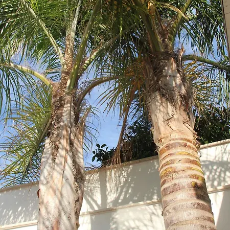 Valentino Nocleg ze śniadaniem 3*